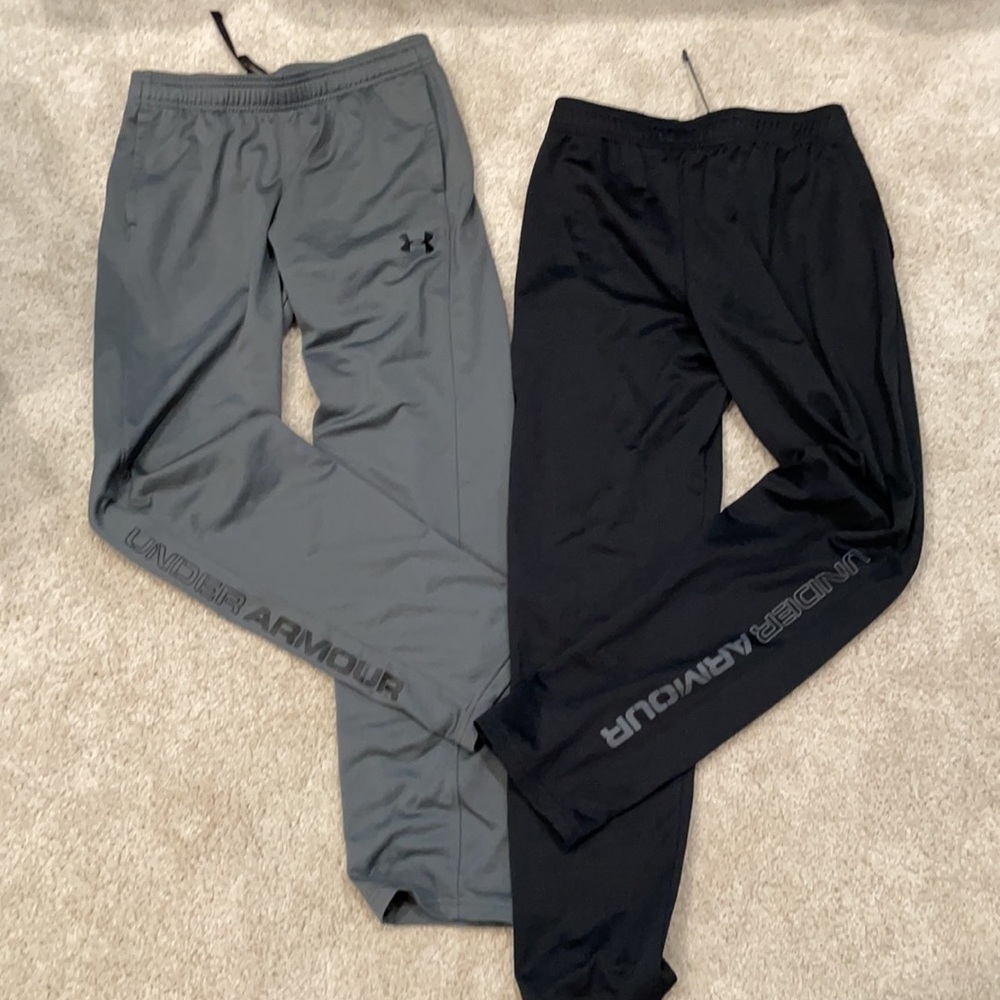 UnderArmor Boys pants XL 2 pair! Great condition!